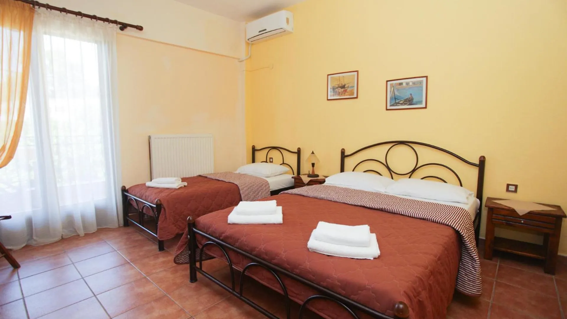 Karnagio Vasilas Agia Paraskevi  Agia Paraskevi (Kassandra)